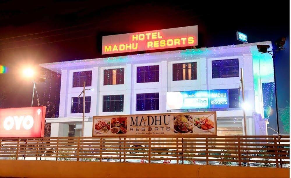 Madhu Resort Agra  Exterior foto
